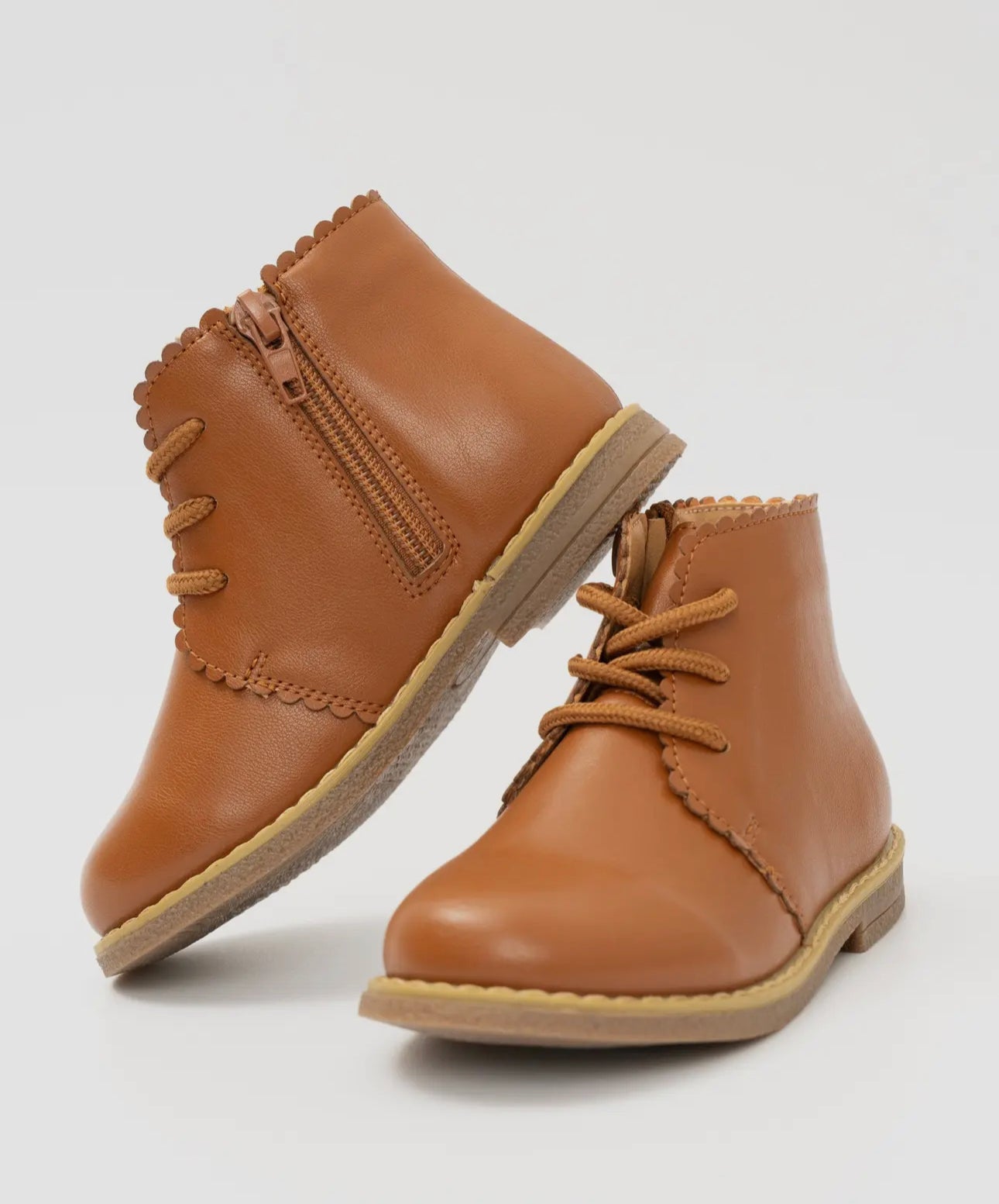 Cinnamon Scallop Trim Boot