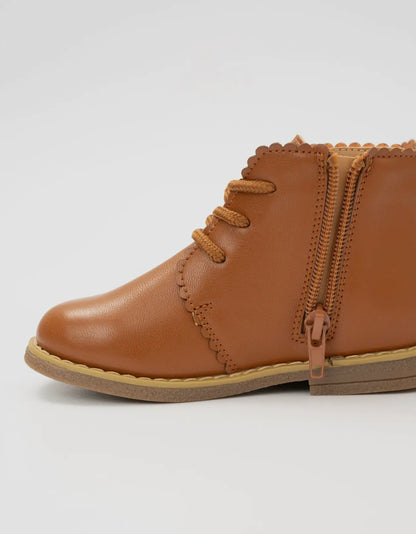 Cinnamon Scallop Trim Boot